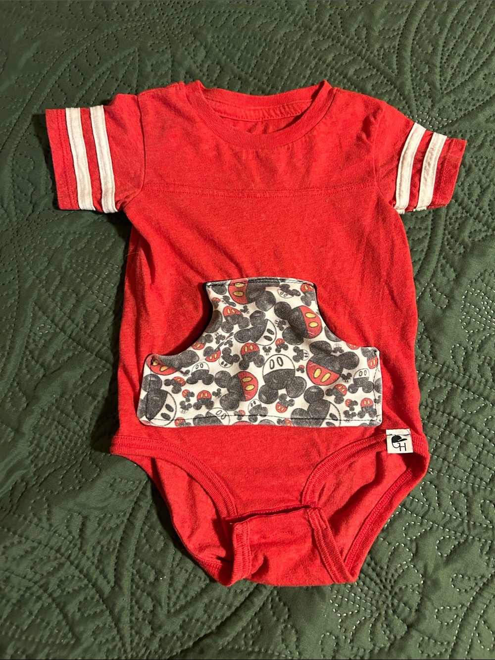 Red Short-Sleeve Baby Bodysuit with Mickey Pocket - Unbranded
